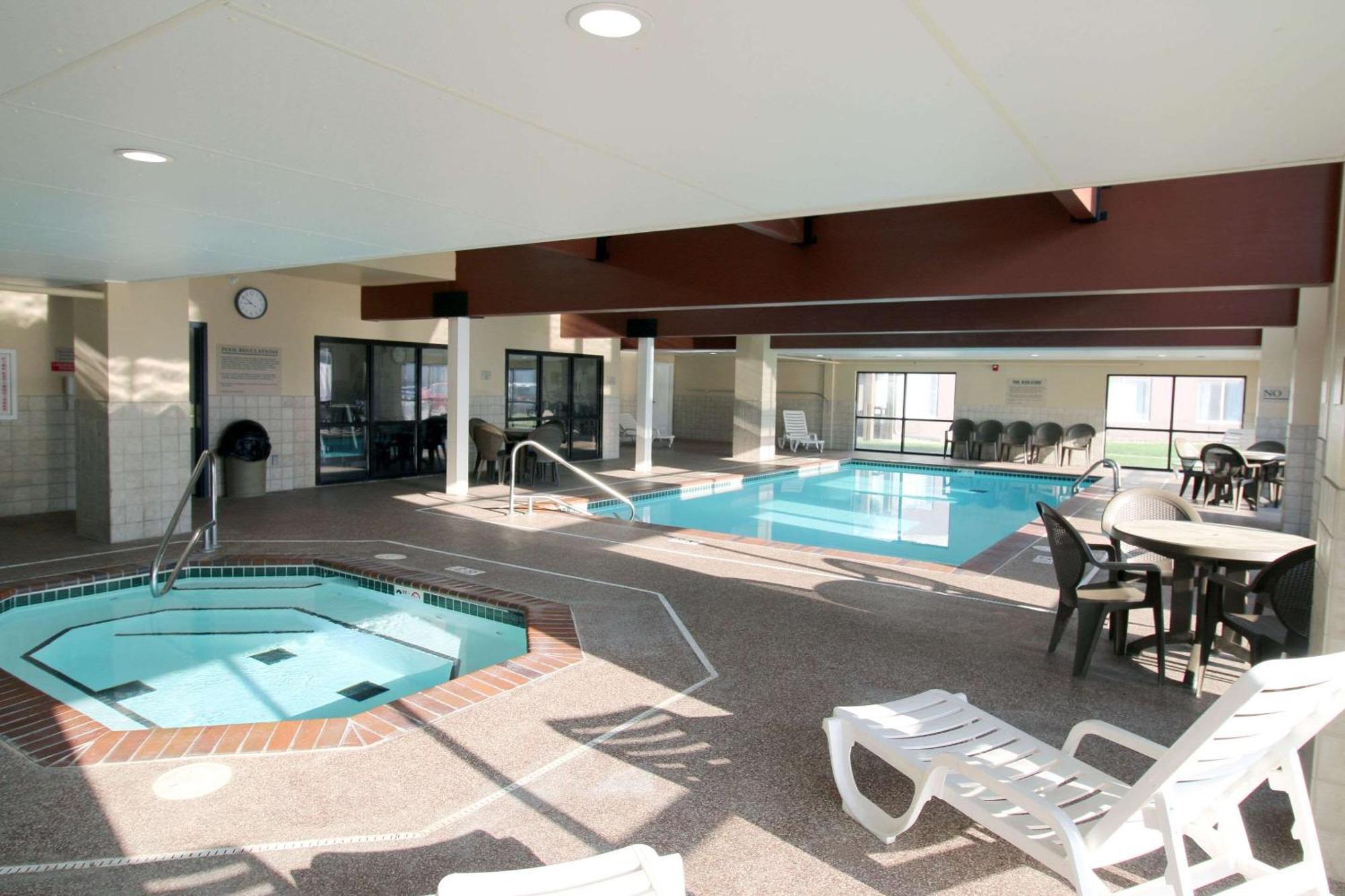 Country Inn & Suites By Radisson, Council Bluffs, Ia エクステリア 写真